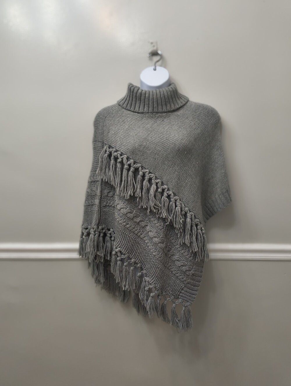 Steve Madden Heather Gray Cable Knit Poncho Turtleneck Cowl Fringe Sweater OSFM